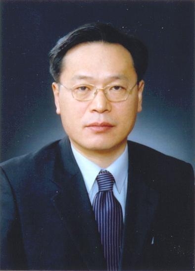 안형기